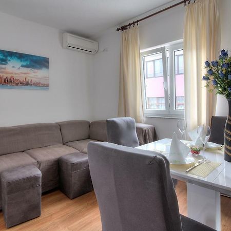 Apartment Marijanka Senj  Eksteriør bilde