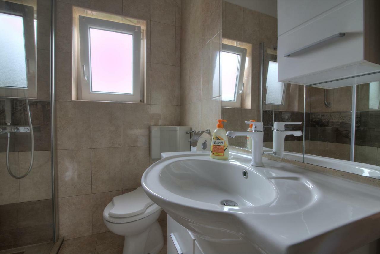 Apartment Marijanka Senj  Eksteriør bilde